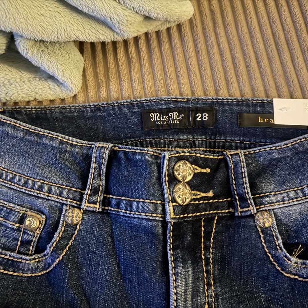 Miss Me Classic Blue Bootcut Jeans for women - Picture 5 of 6
